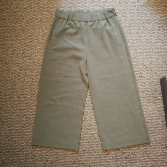 White House Black Market Green Wide Leg Crop Pant - Picture 4 of 5